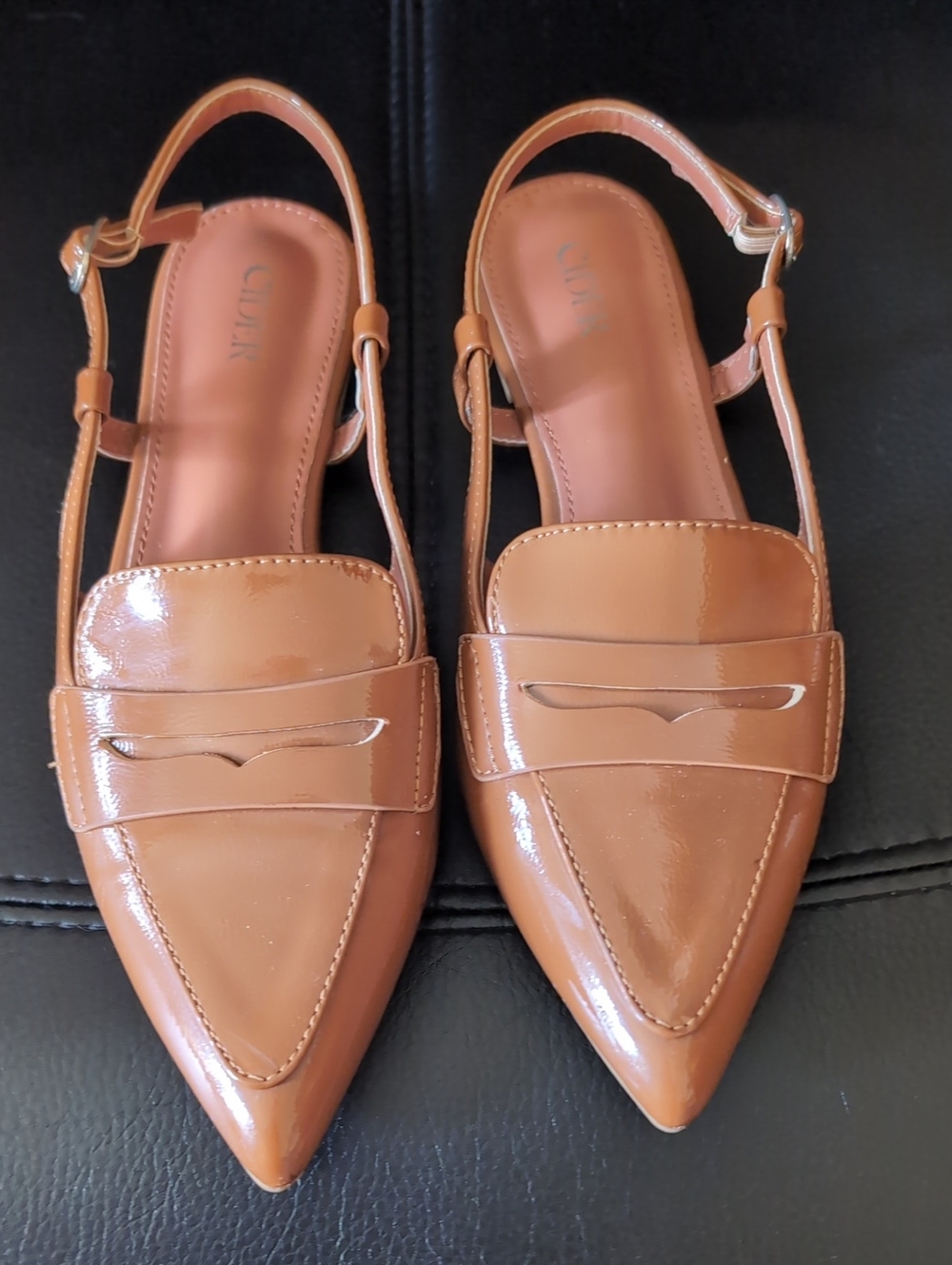 Cider Women's Tan Patent Pointed Slingback Loafers